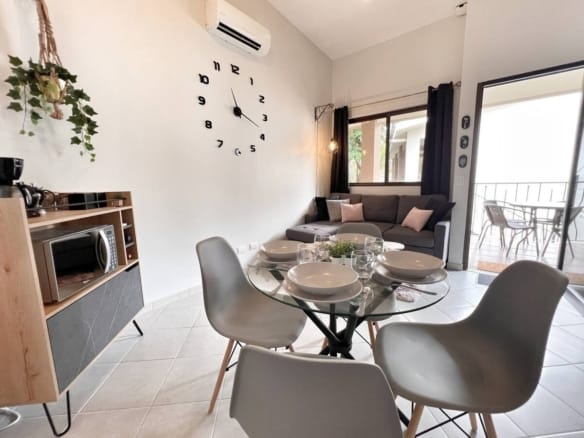 Jade Beach B28 - 3
