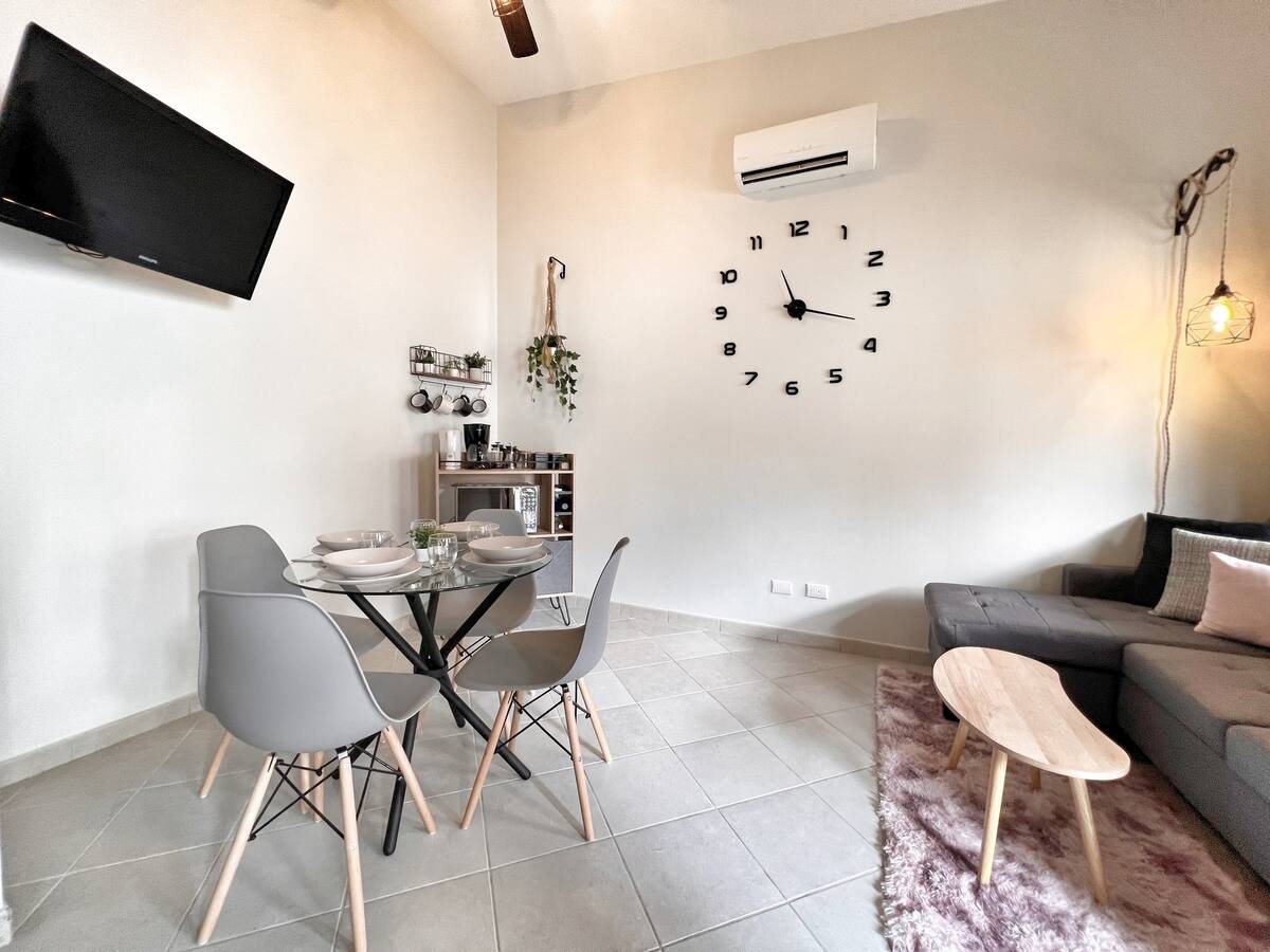 Jade Beach B28 - 5