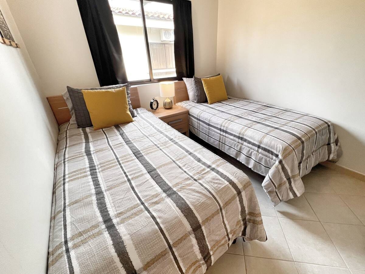 Jade Beach B28 - 12
