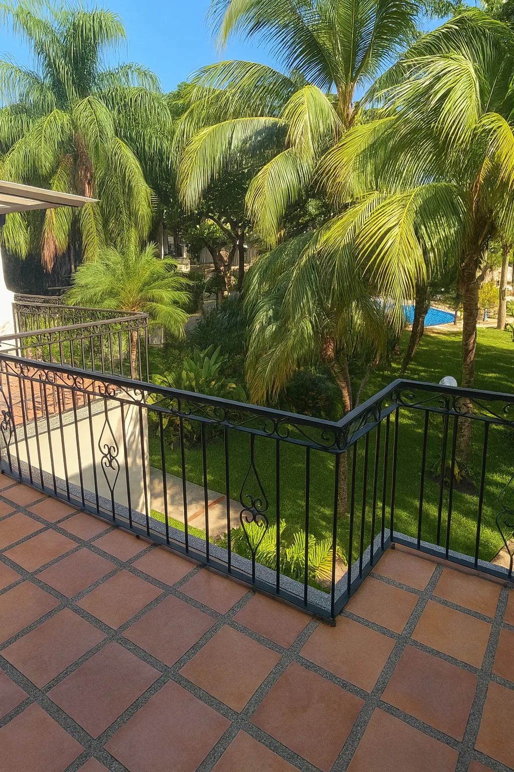 Jade Beach - 11