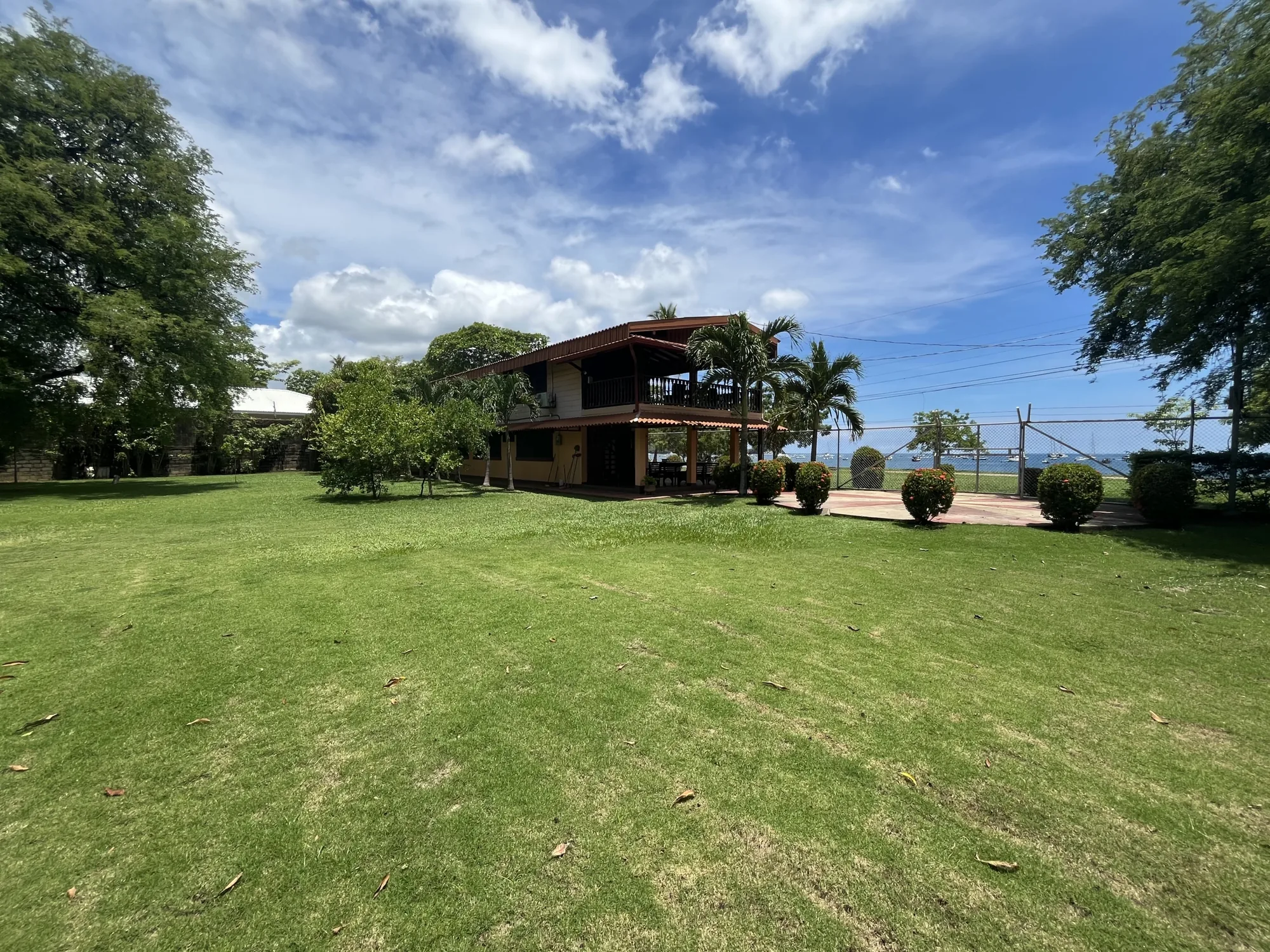 Coco Beach front Gem - 5