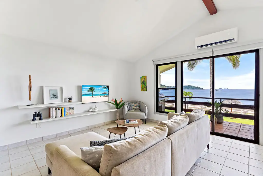 Pacific Beach Condo 10 beachfront condo in Playa Potrero — photo 1