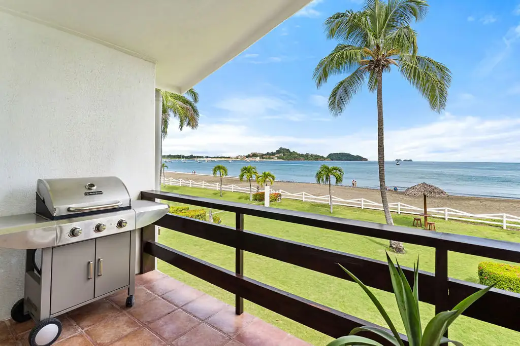 Pacific Beach Condo 10 beachfront condo in Playa Potrero — photo 11