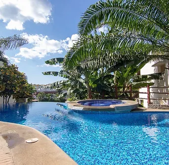 Las Palmas condos in Playas del Coco, Costa Rica