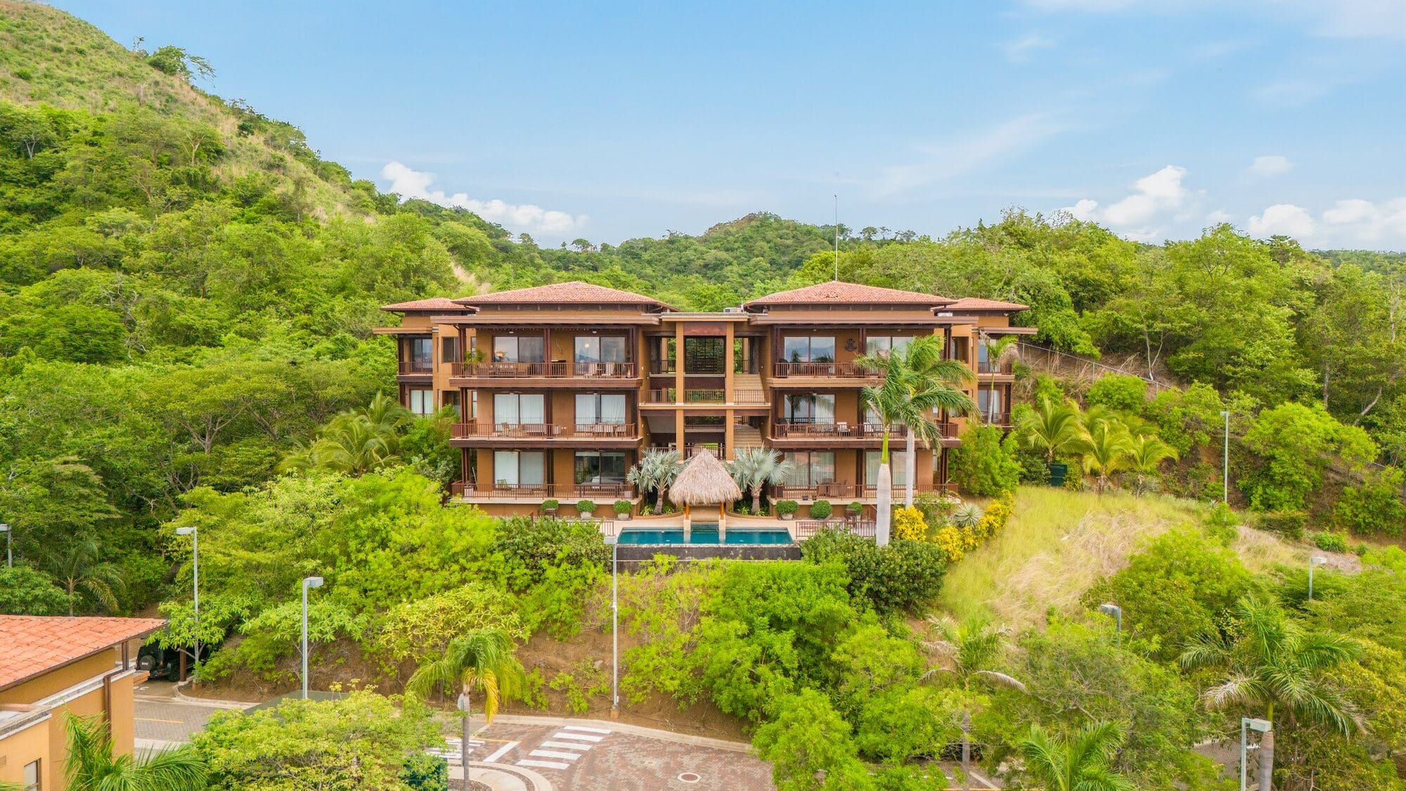 Azul Paraiso condominium building in Playa Ocotal