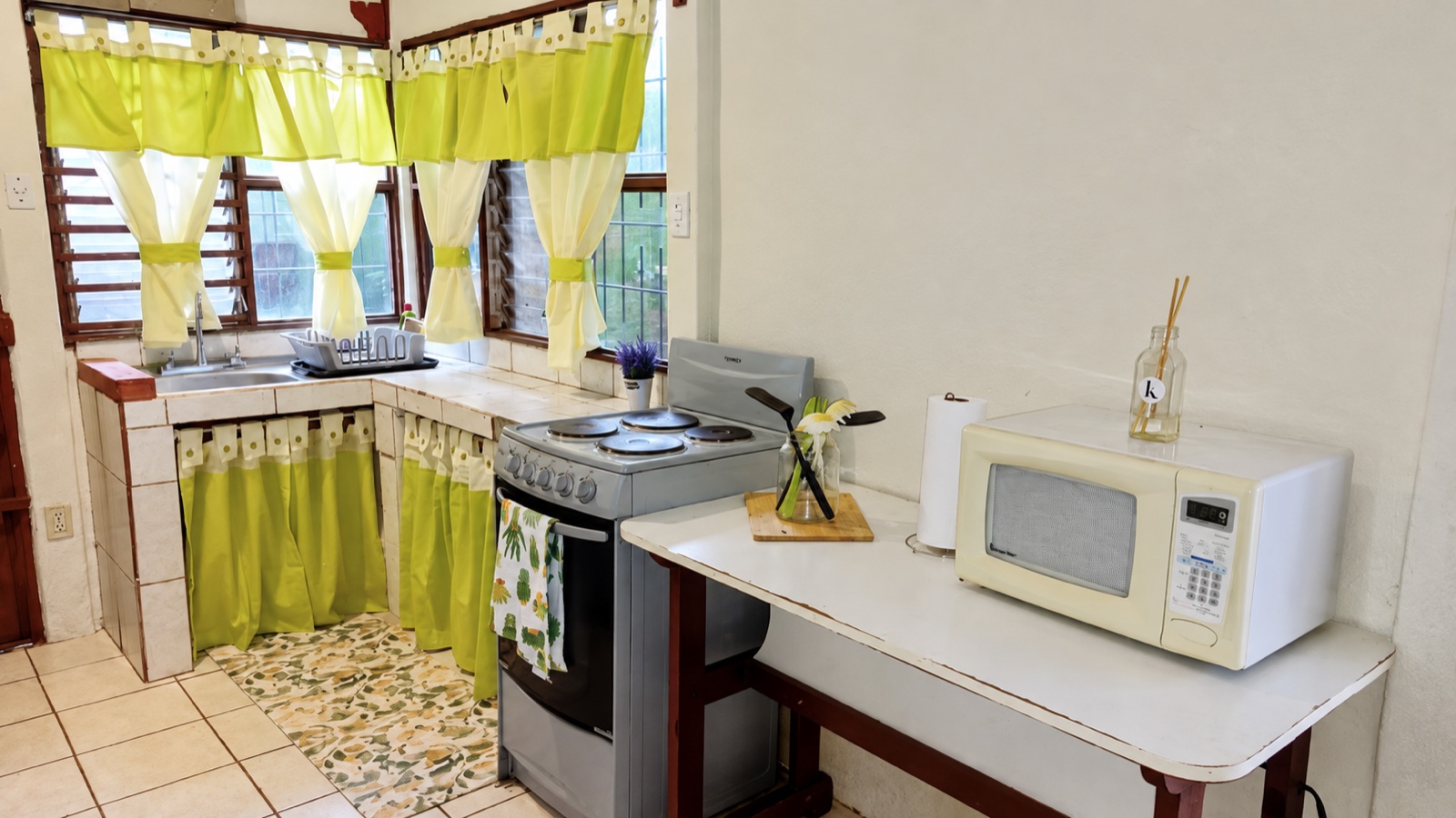 Kitchen at La Segovia Pool Home in Playas del Coco